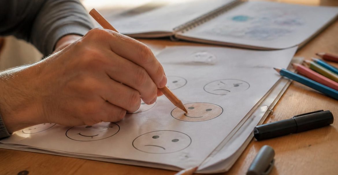 téléchargez et imprimez des exercices sur les émotions spécialement conçus pour aider les parents à accompagner leurs enfants dans la compréhension et la gestion de leurs sentiments.