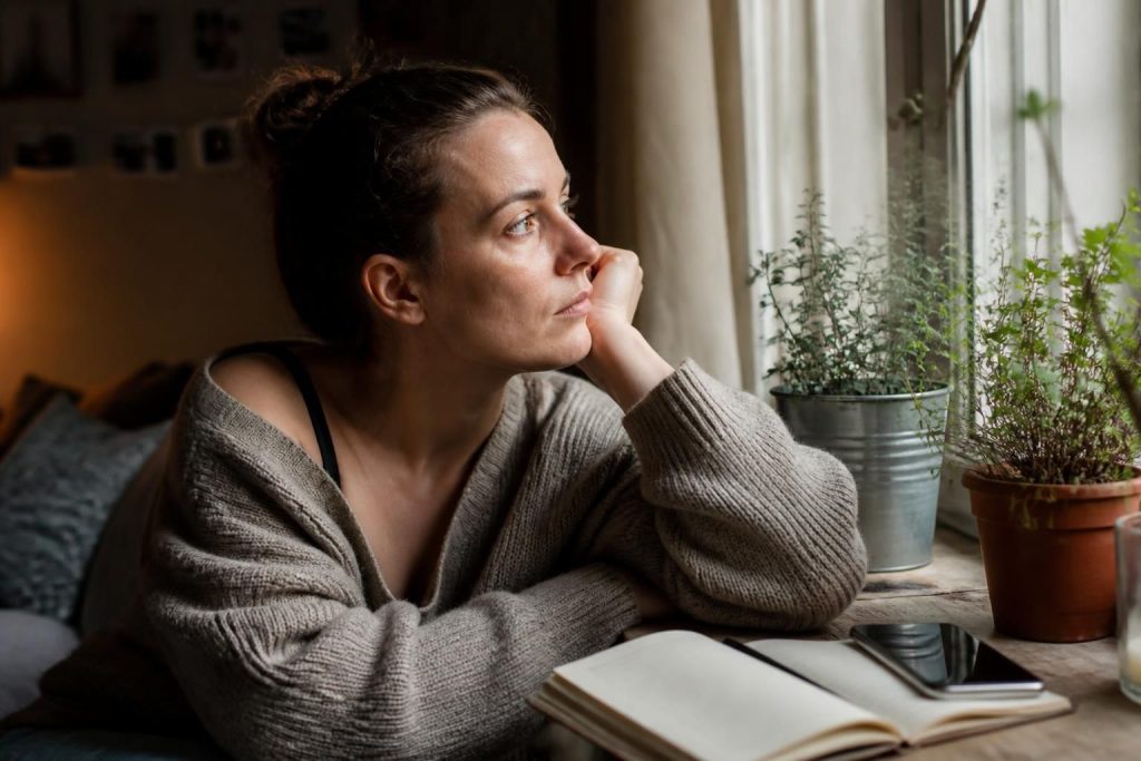 découvrez des stratégies efficaces pour les femmes seules en manque d'affection, afin de cultiver des relations épanouissantes et authentiques.